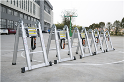 全铝人字等边梯(图1)